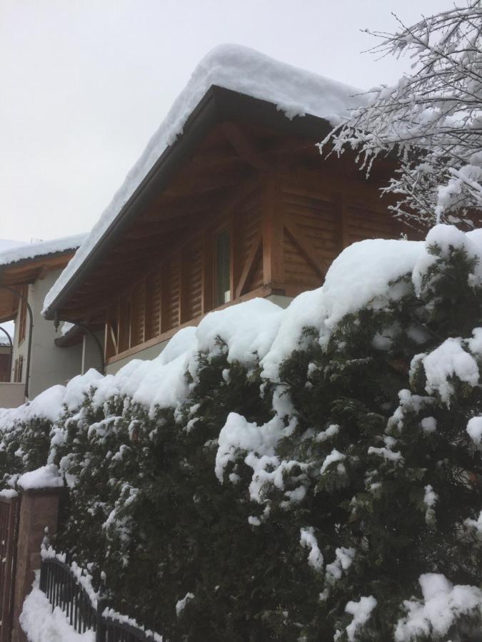Dad Home Cles Buitenkant foto